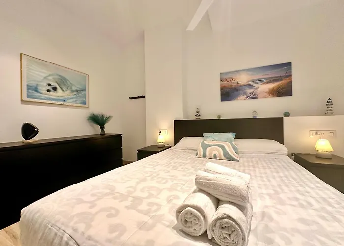 Joaquin Costa Urban Flat فالنسيا
