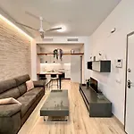 Joaquin Costa Urban Flat 아파트 *